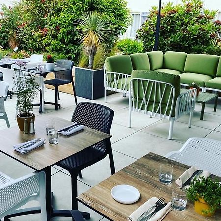 Hotel Restaurant L'Eskemm St Brieuc-Tregueux Exteriör bild