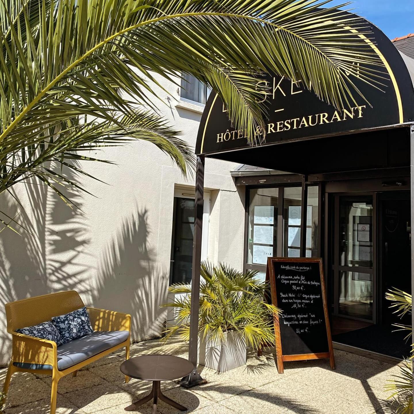 Hotel Restaurant L'Eskemm St Brieuc-Tregueux Exteriör bild