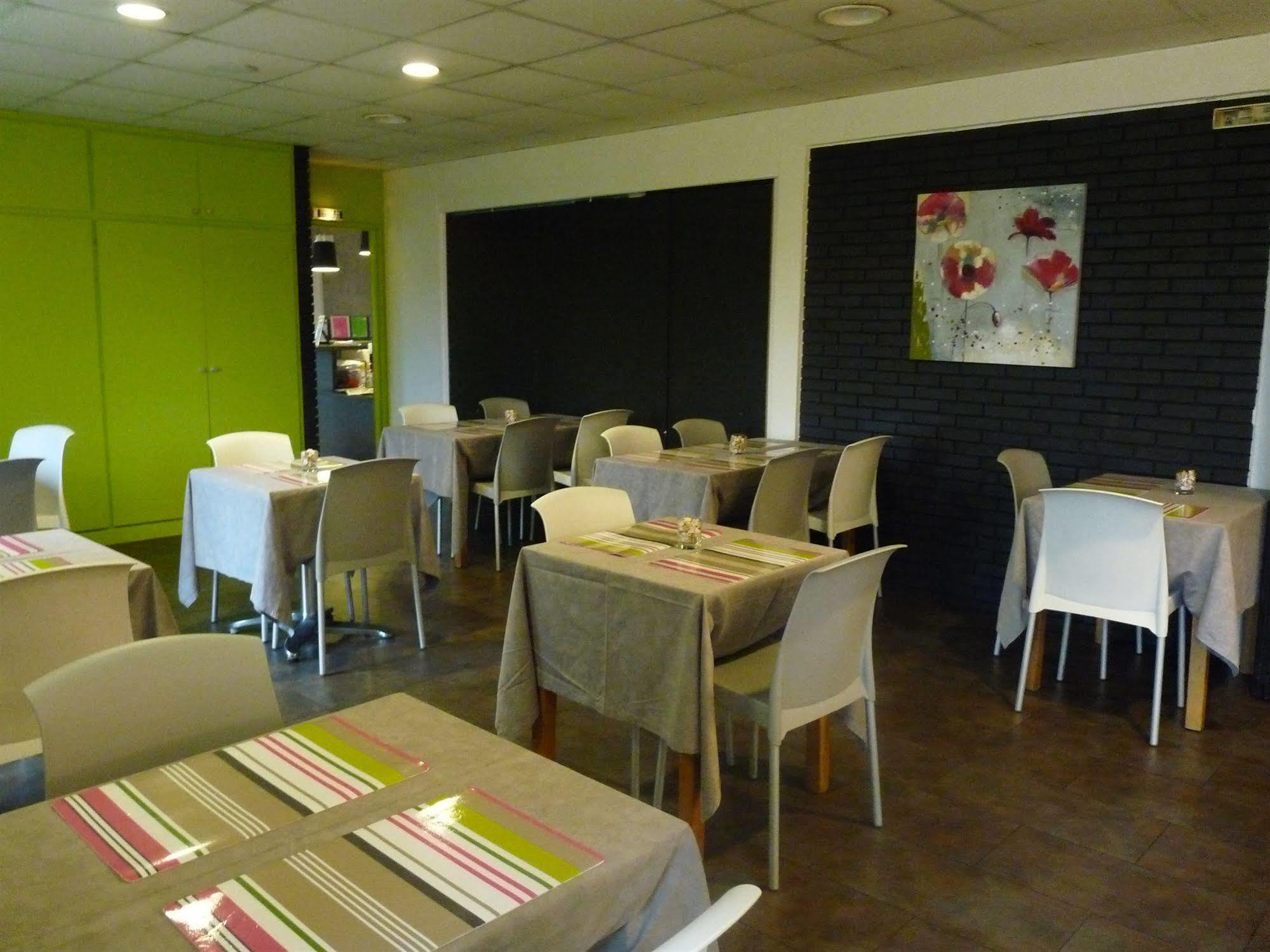 Hotel Restaurant L'Eskemm St Brieuc-Tregueux Exteriör bild